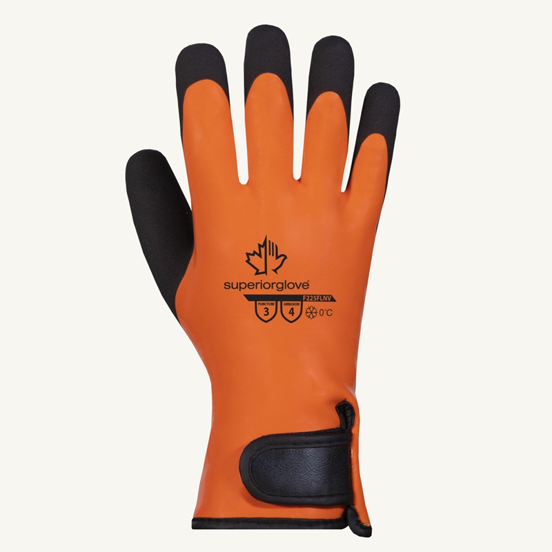 SolvStop™ chemical-resistant gloves with hook and loop wrist closures and cold protection down to 0°C, S