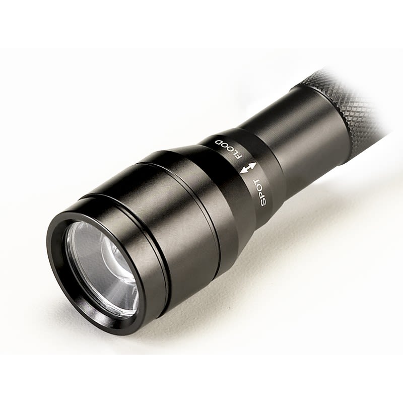 Lampe de poche Streamlight® JR F-STOP® à DEL 250 lumens 2 piles AA incluses